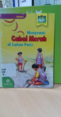 Image of Menyemai cabai merah di lahan pasir